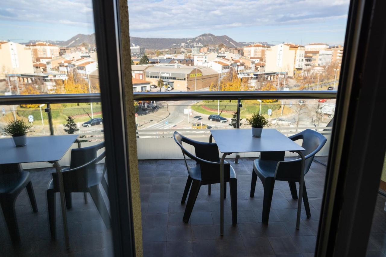 Hotel Can Pamplona Vic Exterior foto